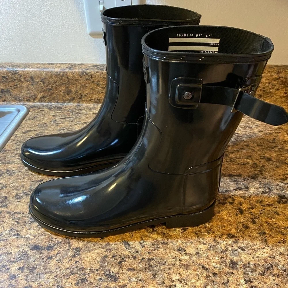 New women’s hunter short rain boots